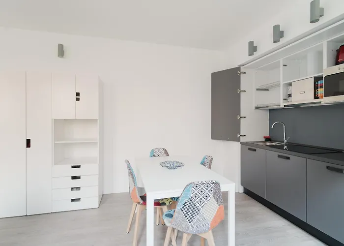 Guesthost - Modern Precotto * Milán